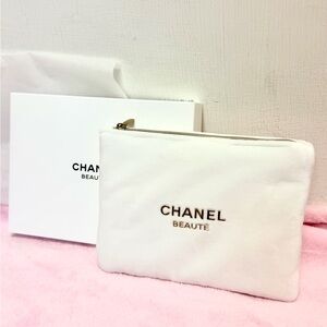 Chanel White Cosmetic Pouch Beauty Case Bag